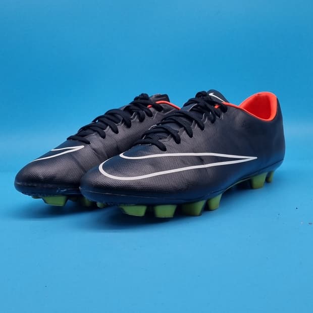 ooo 나이키 머큐리얼 빅토리5 축구화 255