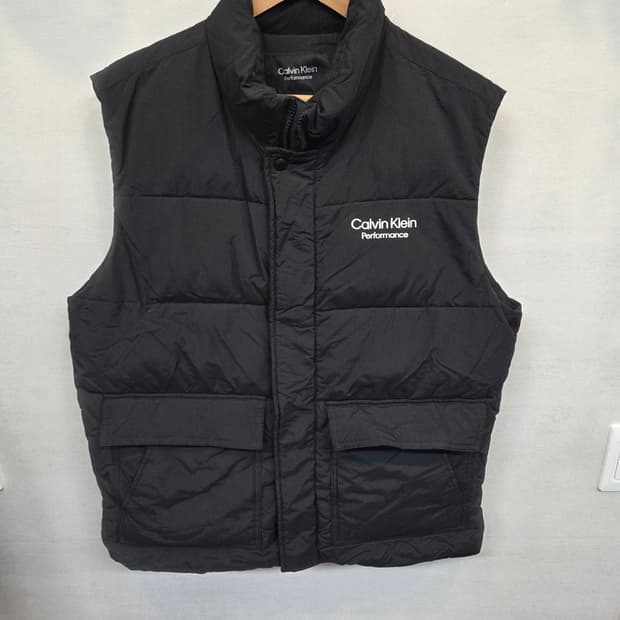 켈빈클라인 퍼포먼스 패딩조끼 xl