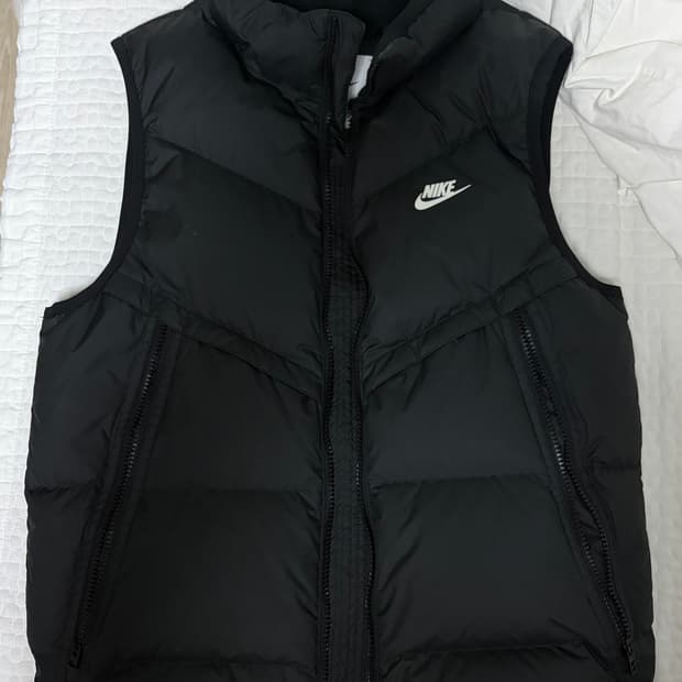 나이키 스톰핏 덕다운 조끼패딩 S 