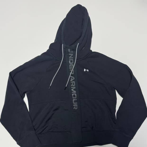 여성 언더아머 기모 크롭 트레이닝 후드집업 블랙