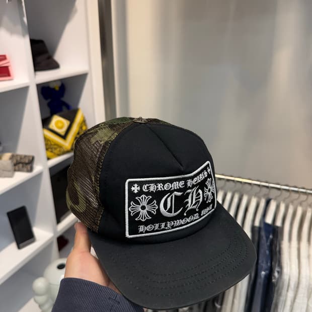 크롬하츠 카모 트리커캡 모자