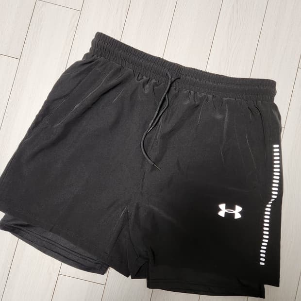 새상품급)언더아머 러닝 루즈핏 숏반바지 사이즈xxl

생각보다 사이즈가 