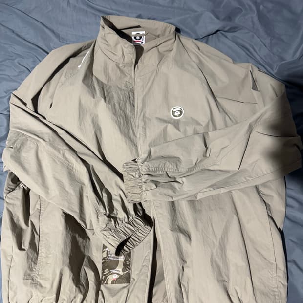Aape 바람막이 L