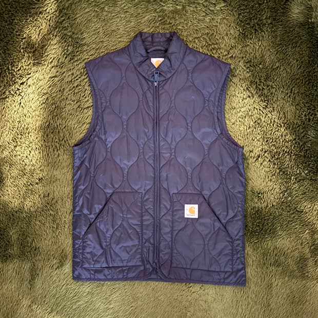 [M] 칼하트 WIP 캠프 퀼티드 라이너 베스트 네이비