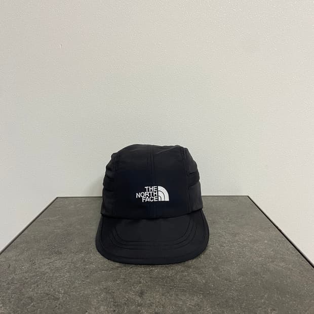 슈프림 X 노스페이스 트레킹 블랙 캠프캡 모자
