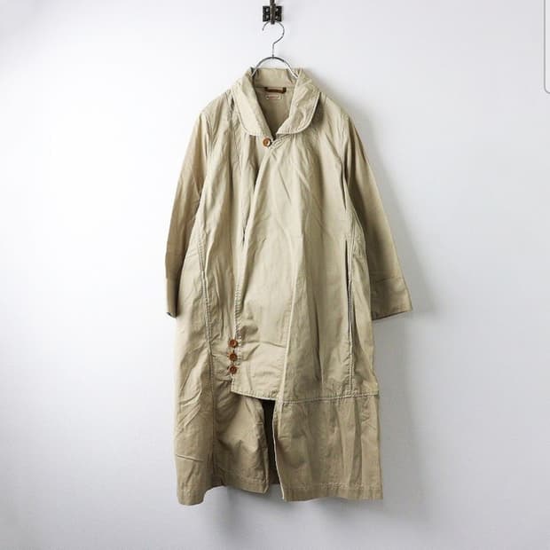 캐피탈 레이디스 히라타 카즈히로 코트