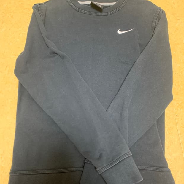 나이키 검정 맨투맨