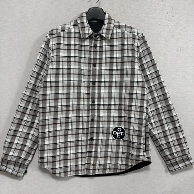 오프화이트 퀼팅안감 셔츠아우터