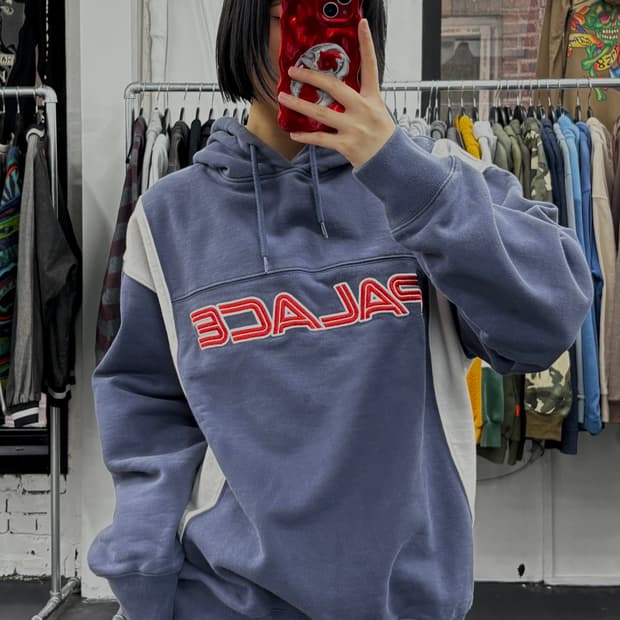 팔라스 이즌 잇 네이비 후드티