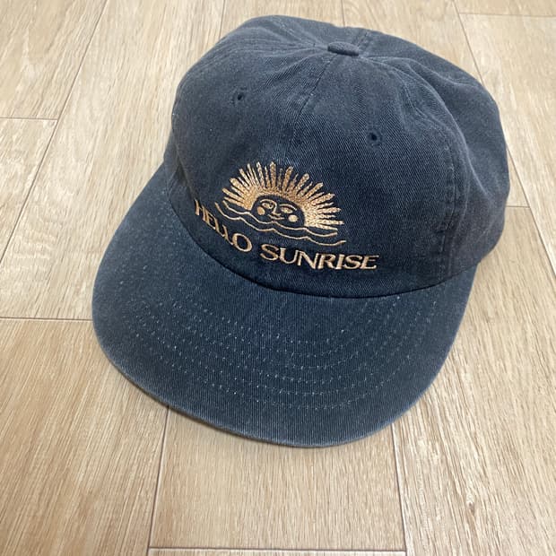 헬로선라이즈 모자 팝니다