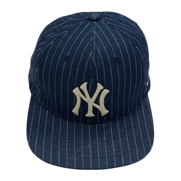 MLB 엠엘비 빈티지 양키스 스트라이프 패턴 스냅백 모자