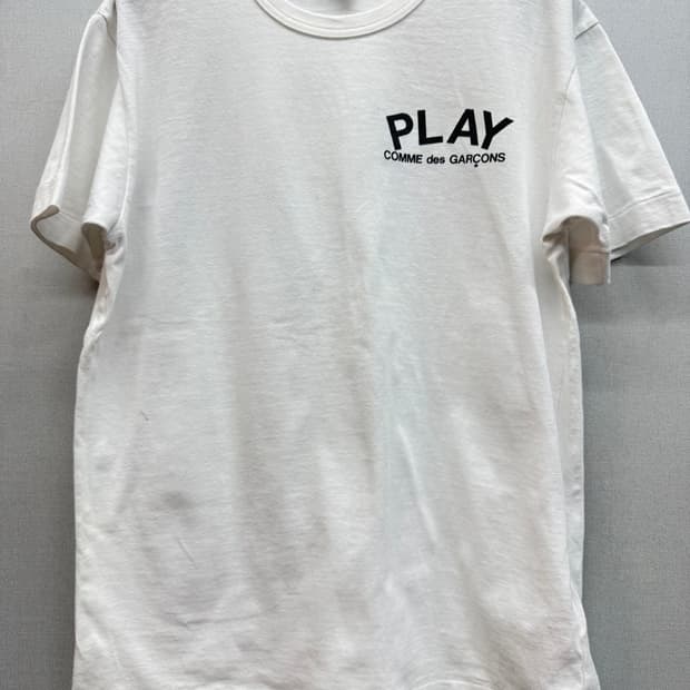꼼데가르송 플레이 로고 반팔티 M(S~M)
