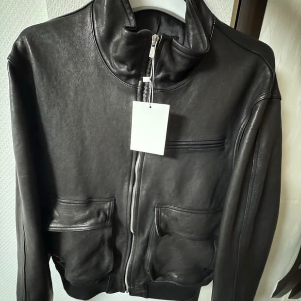 퍼스트플로어 하이넥 램 레더 48