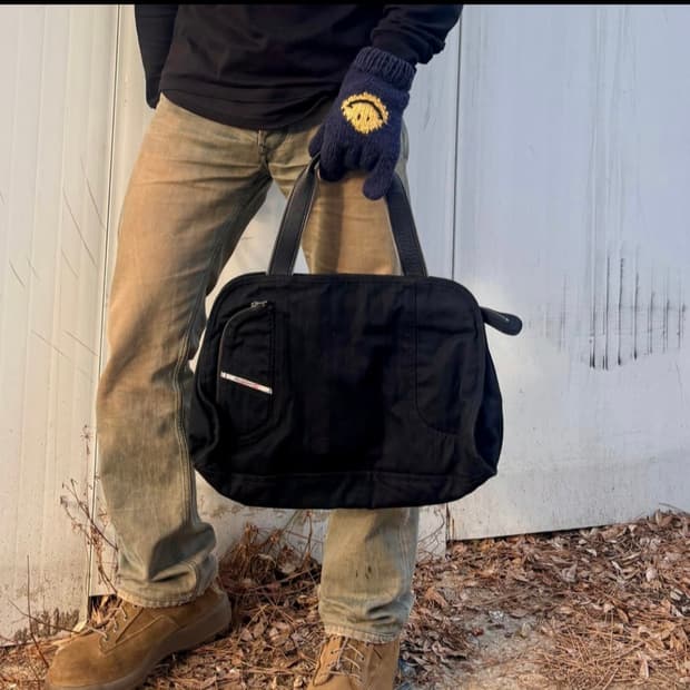 디젤 아카이브 블랙 보스턴 토트백