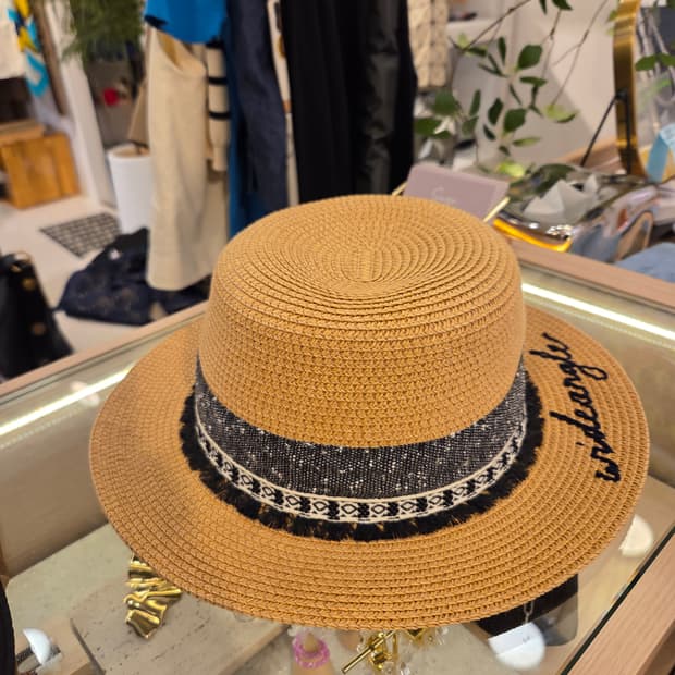 와이드앵글 라피아햇