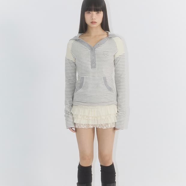 일리고 스트라이프 레이스 배색 후드 아이보리 멜란지
