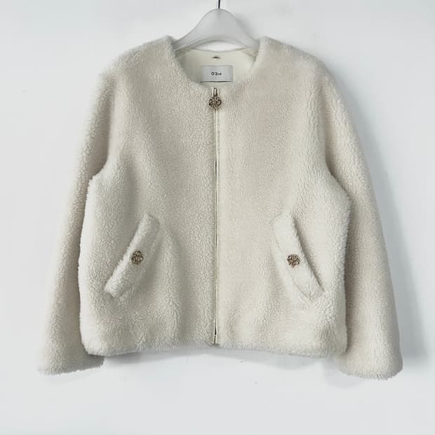 오즈세컨 23 메탈 로고 버튼 덤블 집업 자켓