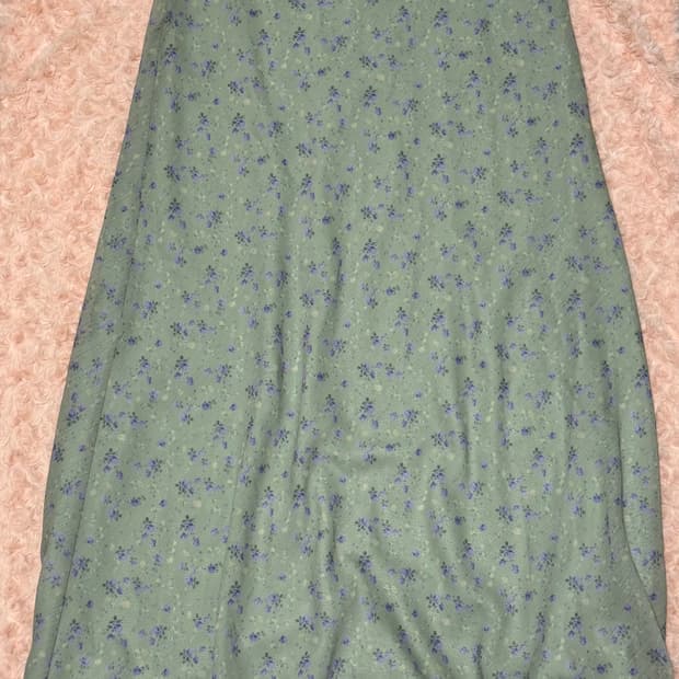 잔꽃무늬 그린 롱 스커트