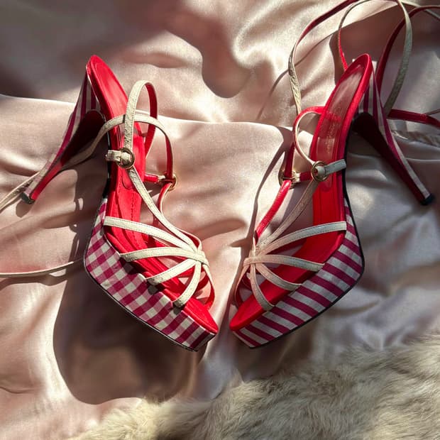 Dolce & Gabbana 스트라이프 스트랩 샌들힐 