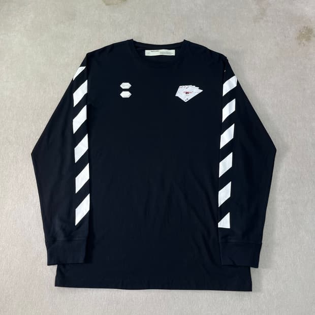 105 오프화이트 랜드카드 롱슬리브 맨투맨