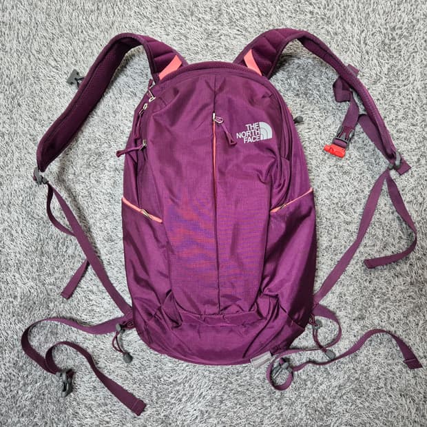 노스페이스 백팩 17리터