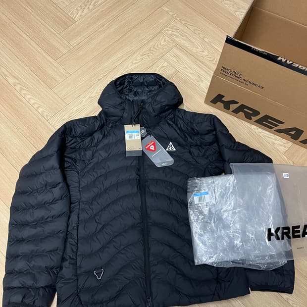 나이키 acg 라바플로우 ADV 자켓 M