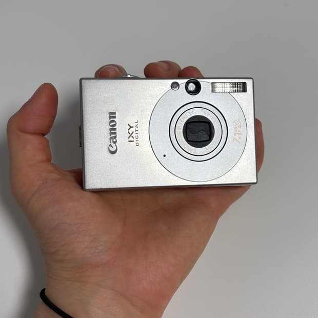 캐논 익시 IXY 10 (IXUS 70)