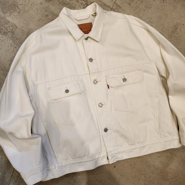 리바이스 화이트 데님 트러커