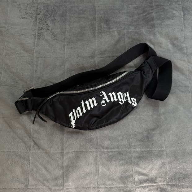 팜 엔젤스 남성 커브 로고 펜시팩 벨트백