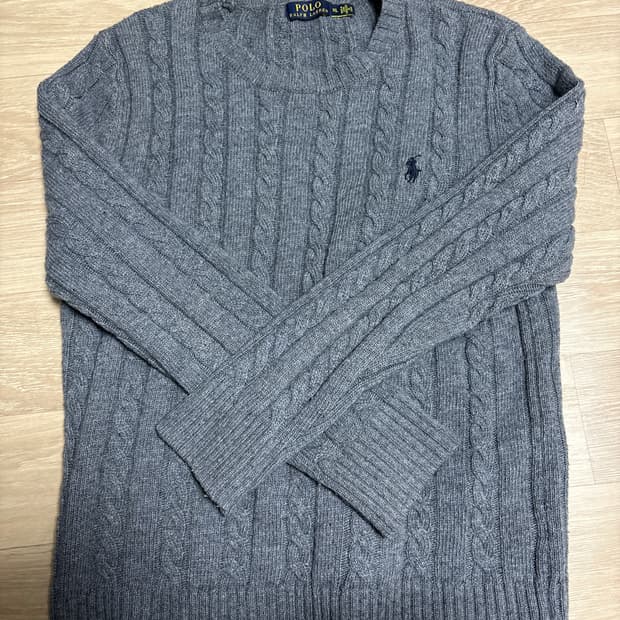 폴로 회색 니트 