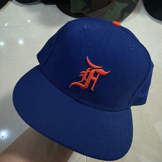 뉴에라 x 피어 오브 갓 5/8 미시착 새상품 처분 