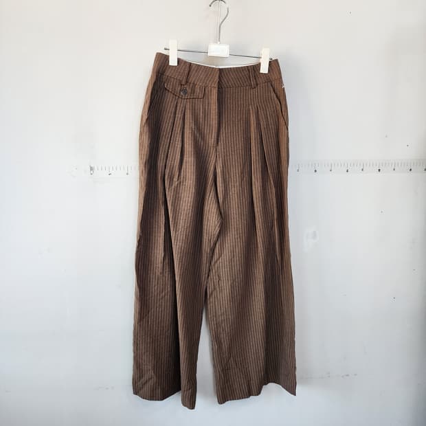  아이티스튜디오 브라운 스트라이프 와이드 팬츠