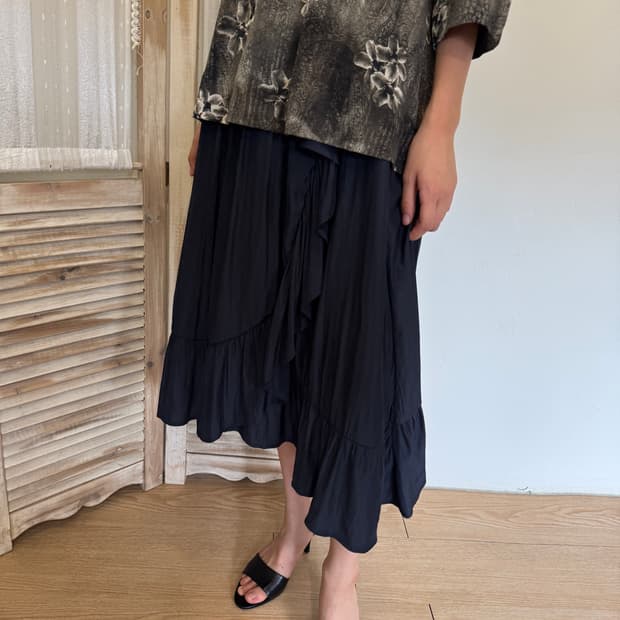 frill skirt