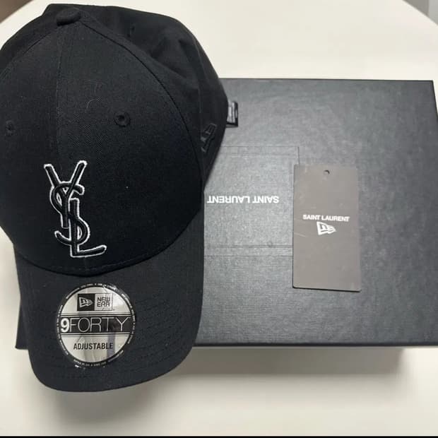 생로랑 YSL 모노그램 뉴에라 볼캡