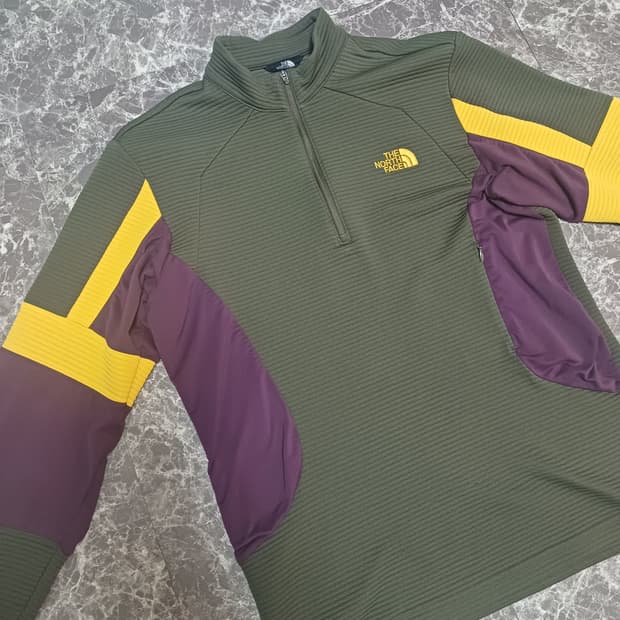 노스페이스 집업 상의