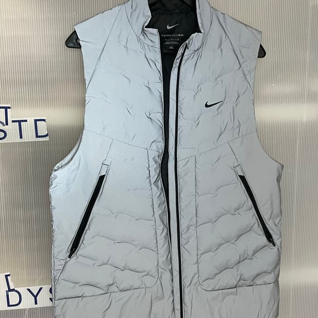 나이키 겨울 러닝 런닝 패딩 조끼 베스트 써마핏 adv