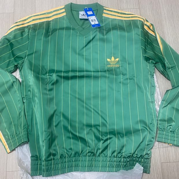 아디다스 윈드 브레이커 M 사이즈 남성용 95~100(새상품)