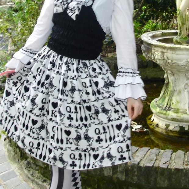 바디라인 시계토끼 앨리스풍 공겜여주 로리타 고스로리 일본브랜드 대장템