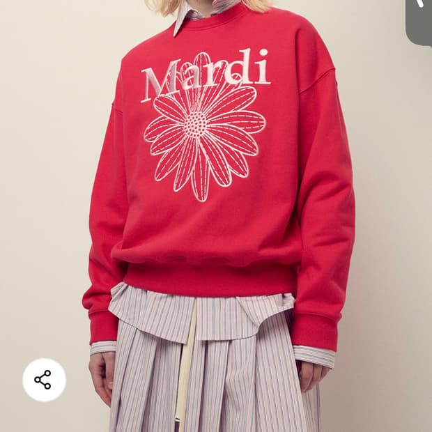 마르디 메크르디 자수 맨투맨 레드