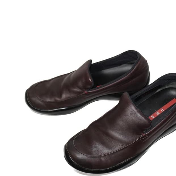 PRADA 스포츠 로퍼 버건디