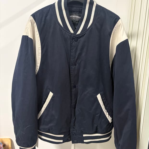 프리즘웍스 라인 스타디움 자켓