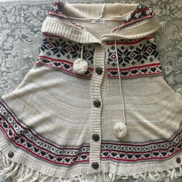 모리걸 빈티지 노르딕 후드 폼폼이 케이프❤️❄️