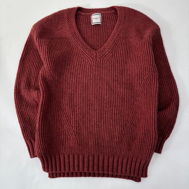 우영미 16fw 브이넥 니트 