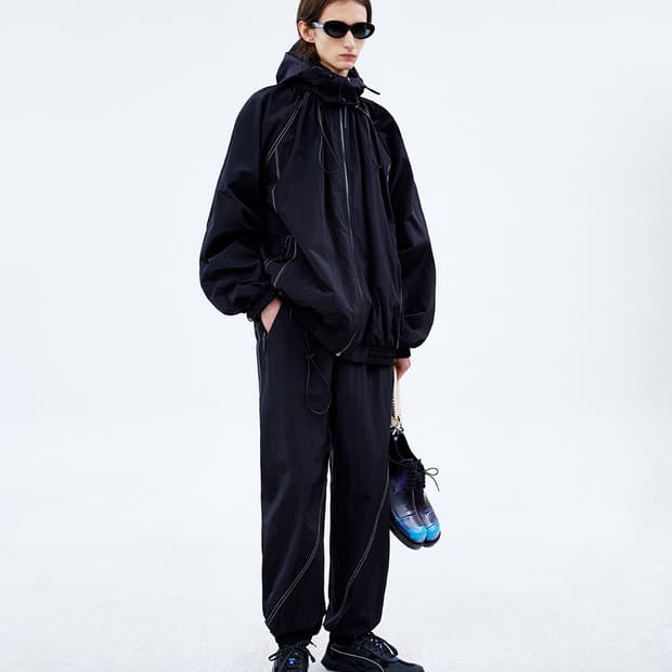 아더에러 21FW 스컬프처 로고 트랙 팬츠