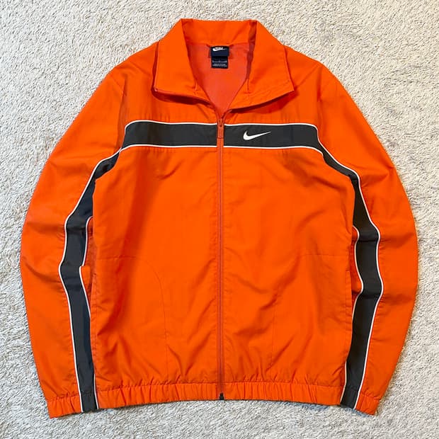 나이키 올드스쿨 스우시 사이드라인 배색 바람막이 자켓 오렌지