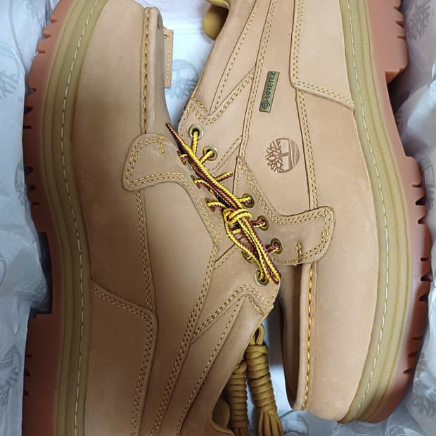 팀버랜드 X 빔즈 고어택스 목토 미드 누벅 275