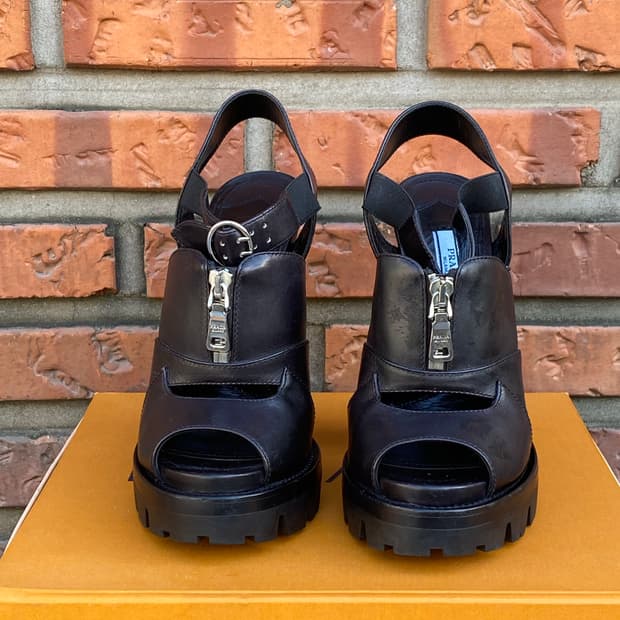 PRADA 프라다 펌프스 힐 37