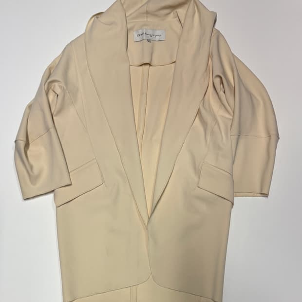 여성 오브제 베이지 노버튼 롱 코트 자켓