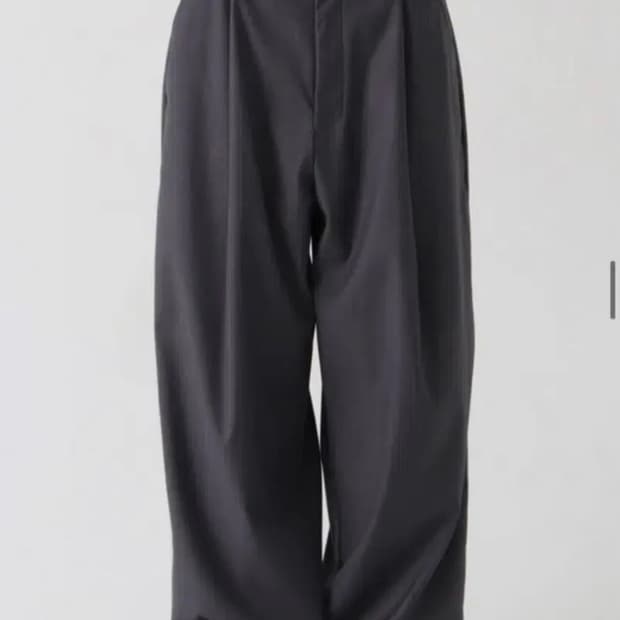 트리밍버드 와이드핀턱슬랙스 챠콜 그레이