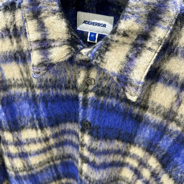 아더에러 product. 18